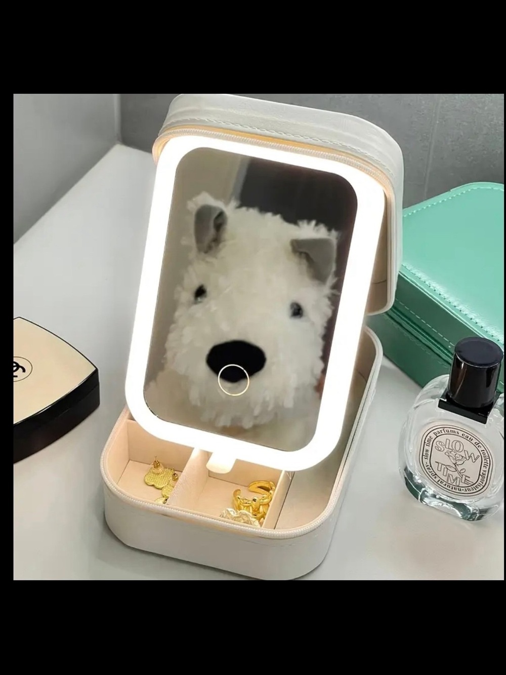 LED Lighted Travel Jewelry Box Mirror - Cream